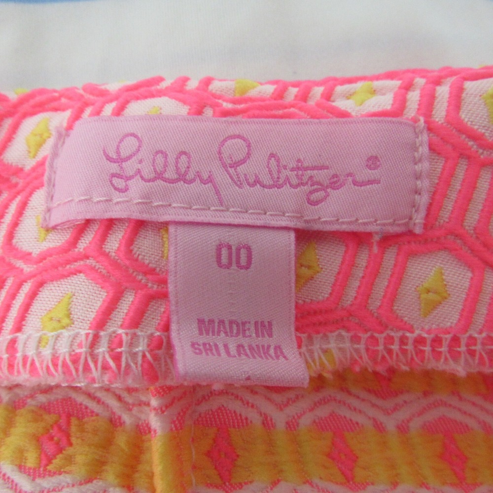 Lilly Pulitzer Shorts Size 00 Liza Hot Pink & Yellow Geometric Jacquard Back Zip - Picture 8 of 10